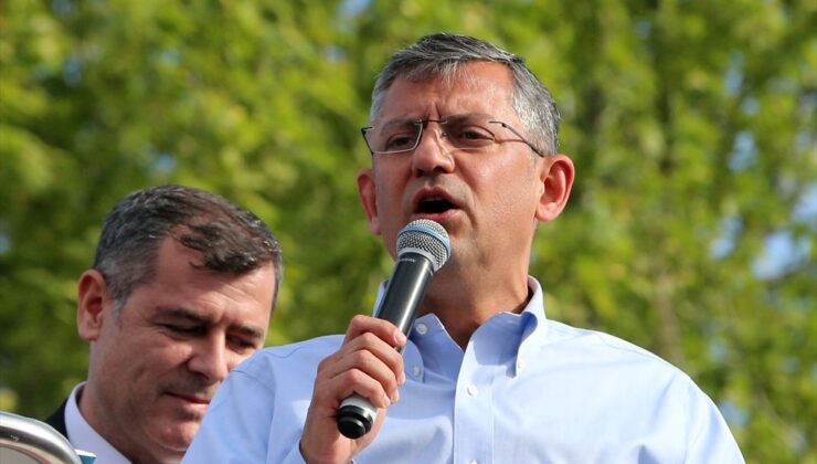 Chp’li Özgür Özel, Tokat’ta Mitingde Konuştu