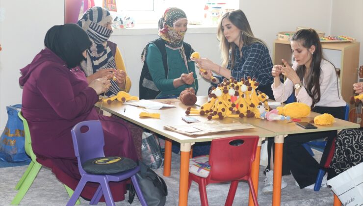 Merve Öğretmenin Köy Okulunda Kurduğu Atölye Kadınların Kazanç Kapısı Oldu