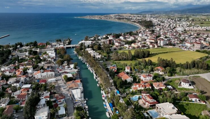 Depremden Etkilenen Arsuz’da Hasar Gören Turistik Tesisler Onarılıyor
