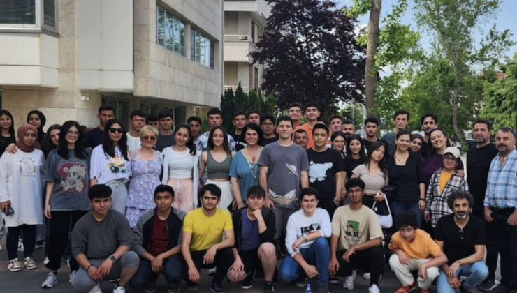 Haluk Levent, “Üniversiteyi Kazandıklarında Bursları Bizden”