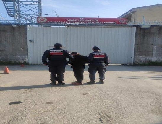 Yol Kontrollerinde Suç Kayıtları Bulunan Şahısları Yakaladılar