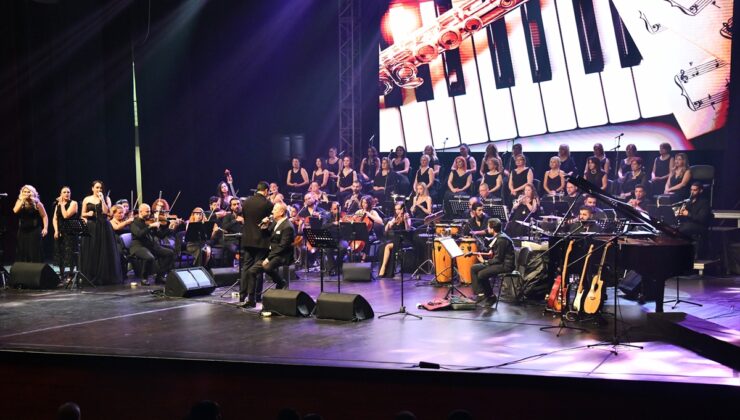 Mersin’de Çocukların Eğitimine Destek İçin Senfonik Pop Konseri Verildi