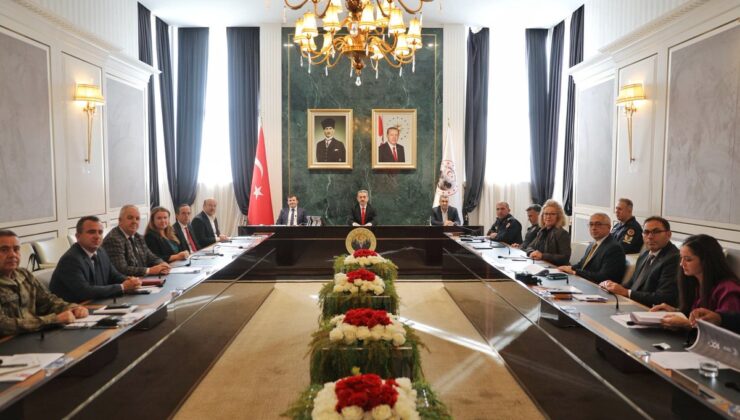 Kırklareli’nde “Cumhuriyet Bayramımızın 100. Yıl Kutlamaları Hazırlık Toplantısı” Yapıldı