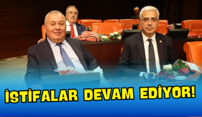 İstifalar Devam Ediyor!