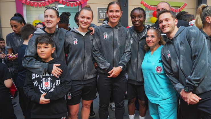 Kadın Futbol Takımı Çocuk Şenliğine Katıldı