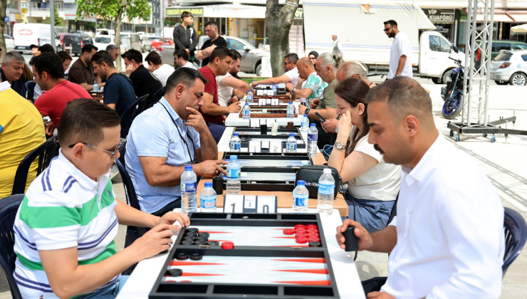 Tavla Turnuvası Düzenlendi