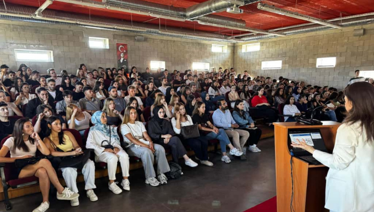 Kariyer Oryantasyon Programı Gerçekleştirildi