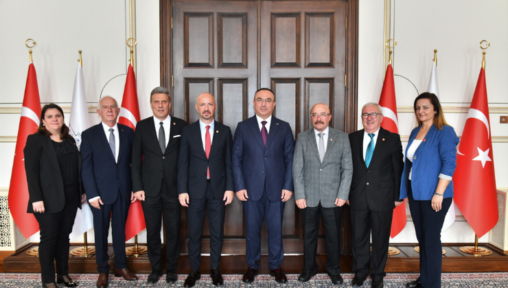 Cenk Boduç ve Yeni İl Yönetimi Vali Soytürk’ü Ziyaret Etti!