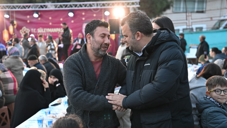 Halk Sofraları Vatandaşları Aynı Sofranın Etrafında Buluşturmayı Sürdürüyor!