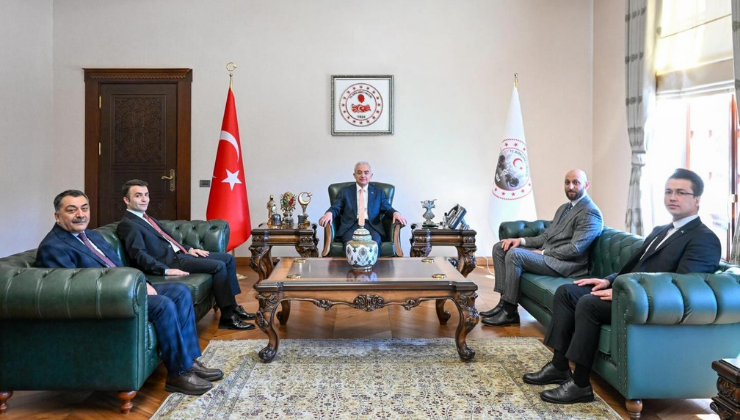 Vali Turan Konuklarıyla Değerlendirmelerde Bulundu!