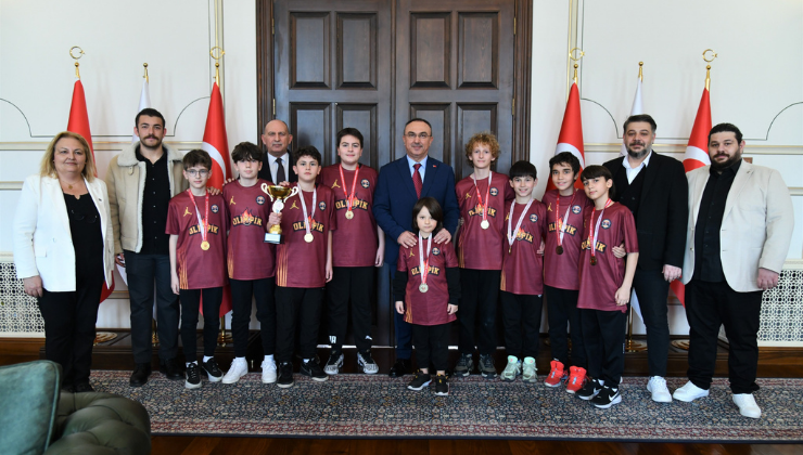 Vali Soytürk Minik Sporcuları Tebrik Etti!