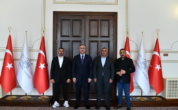 Vali Soytürk Dernek Başkanını Makamında Ağırladı!