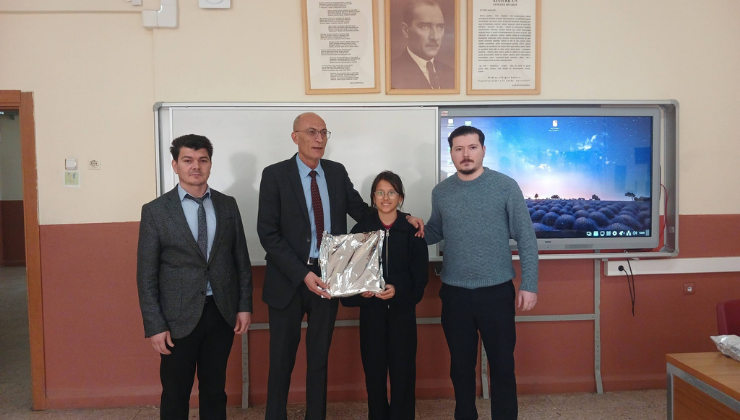 Birinci Olan Öğrencilere Ödülleri Verildi!