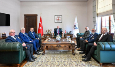 Vali Turan Konuklarını Makamında Ağırladı!