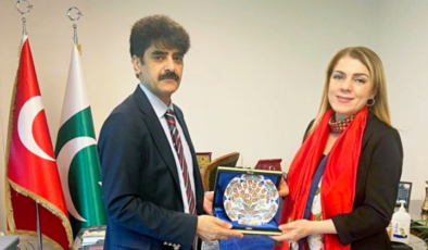 Rektör Rengin Ak Shahid Younas’ı Ziyaret Etti!