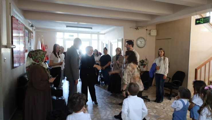 Minik Öğrenciler Annelerinin Anneler Gününü Kutladı!