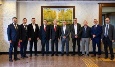Vali Turan Dernek Başkanı ve Üyeleriyle Bir Araya Geldi!