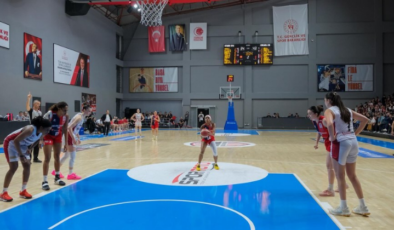 Kırklareli Belediyesi FBO Kadın Basketbol Takımı Büyük Bir Gurur Yaşattı!