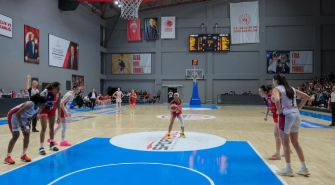 Kırklareli Belediyesi FBO Kadın Basketbol Takımı Büyük Bir Gurur Yaşattı!