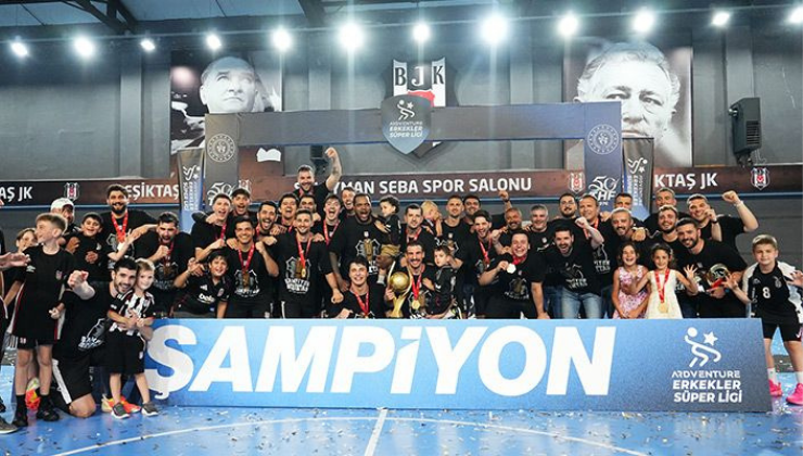 Beşiktaş Hentbol Takımı Kupasına Kavuştu!
