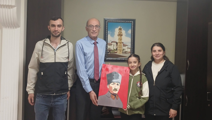 Atatürk Ortaokulu Öğrencisinin Atatürk Portresi Büyük Beğeni Topladı!