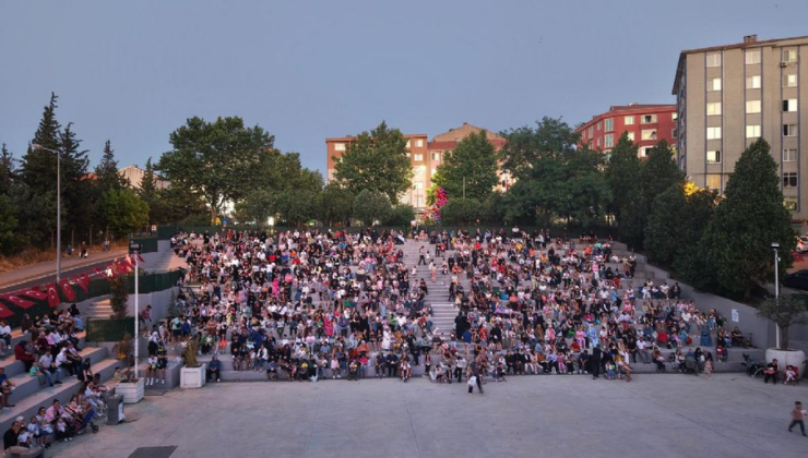 “Açık Hava Sinema Günleri” Perdelerini Açtı!