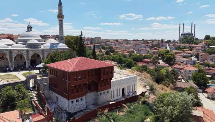Muradiye Mevlevihanesi Yeniden Hayat Buluyor! Edirne Valisi Sezer Çalışmaları Yerinde İnceledi!